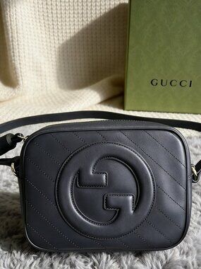 Gucci Blondie Medium Shoulder Bag